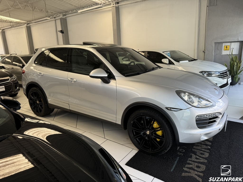 PORSCHE CAYENNE S V8 4.8